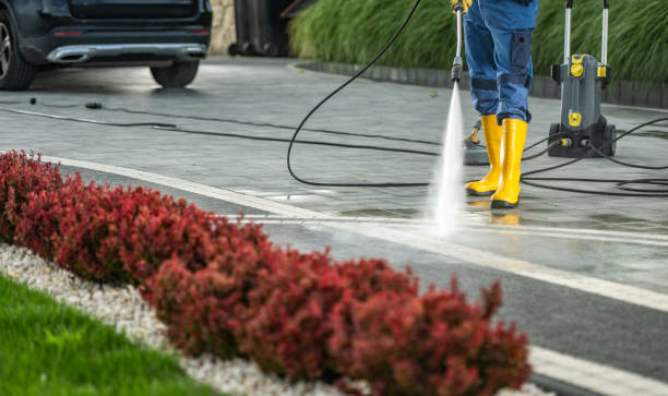 Best Concrete Sealing  in Marinette, WI